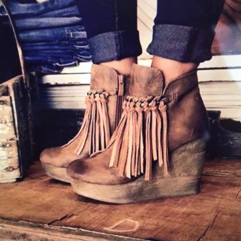 Sbicca Zepp Fringe Wedges